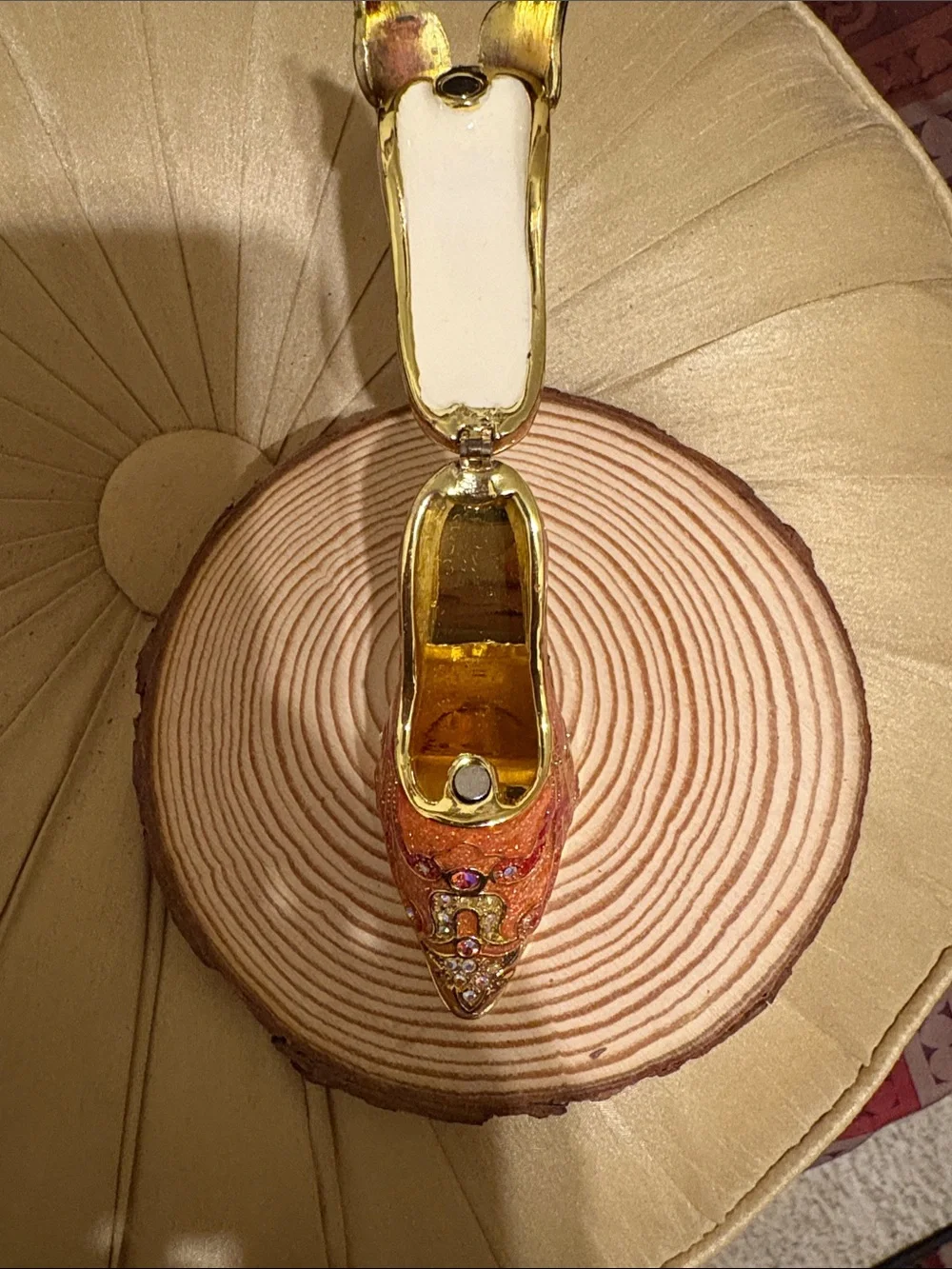 NWOT Ornate Orange Jeweled Women’s Shoe Trinket Box